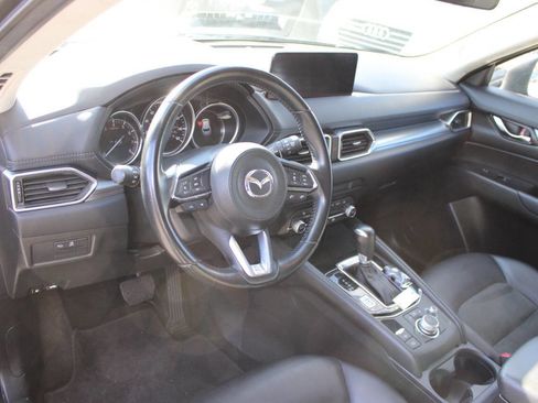 Used 2021 MAZDA CX-5 Touring image 11