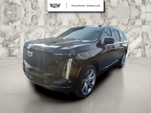 Used 2026 Cadillac Escalade ESV Platinum Sport AWD/4WD image 1