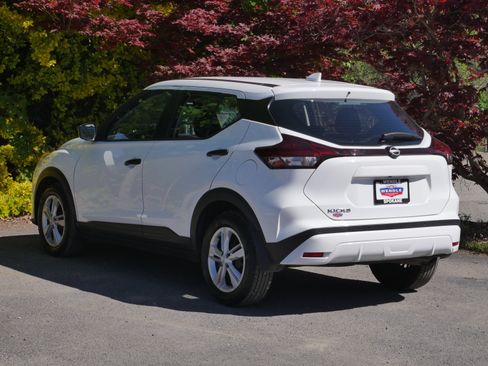 Certified 2024 Nissan Kicks S FWD image 15