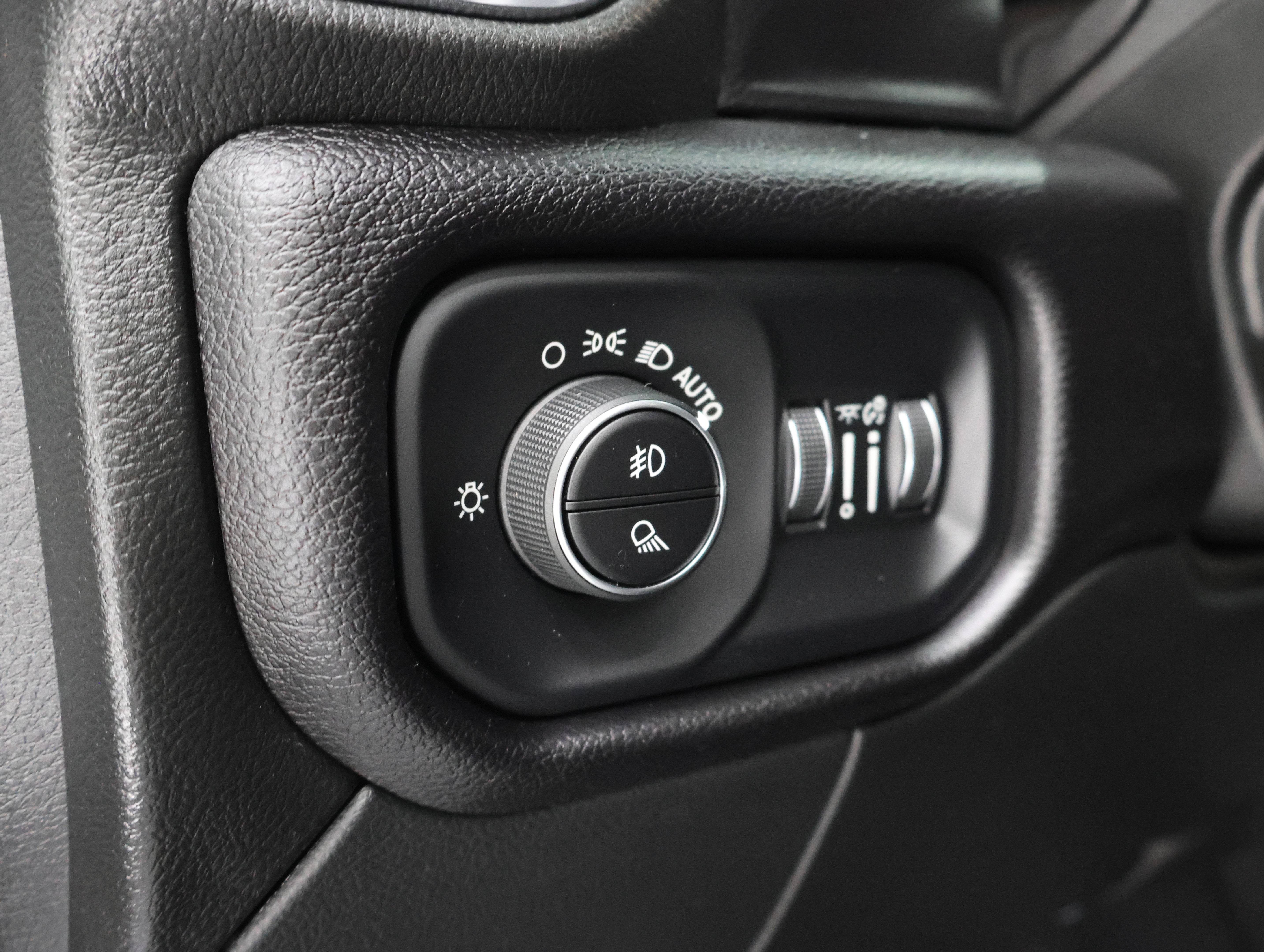 Used 2022 RAM 2500 Laramie AWD/4WD image 42