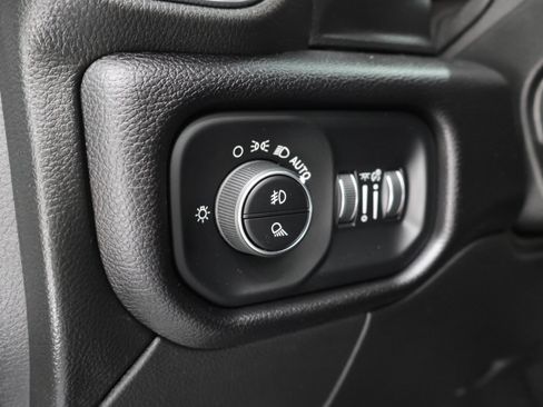 Used 2022 RAM 2500 Laramie AWD/4WD image 42