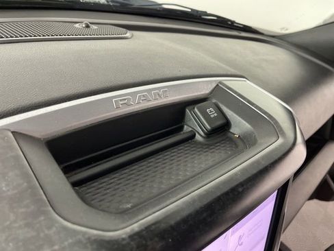 Used 2022 RAM 2500 Big Horn image 31