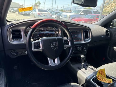Used 2013 Dodge Charger R/T RWD image 5