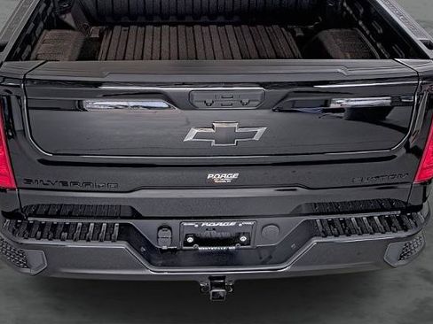 New 2026 Chevrolet Silverado 1500 Custom w/ Turbomax Blackout Package AWD/4WD image 12