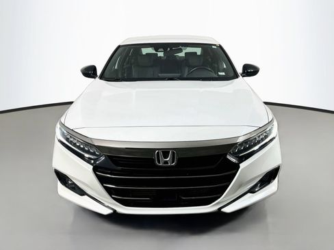 Used 2022 Honda Accord Sport image 2