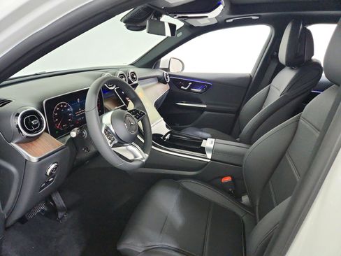 New 2026 Mercedes-Benz GLC 300 image 6