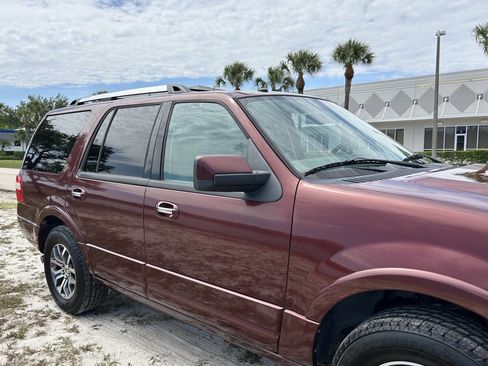 Used 2012 Ford Expedition Limited RWD image 13