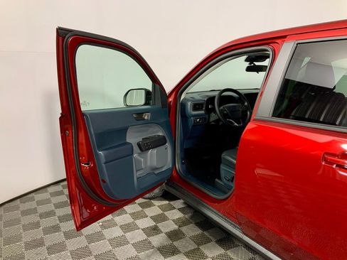 New 2026 Ford Maverick Lariat w/ Black Appearance Package image 17