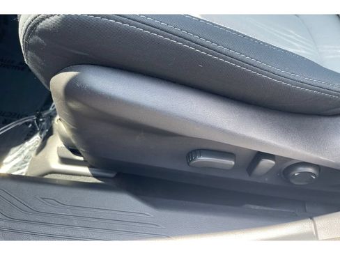 Certified 2025 Subaru Outback Premium AWD/4WD image 13
