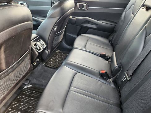Used 2022 Kia Sorento S w/ Panoramic Sunroof Package FWD image 20