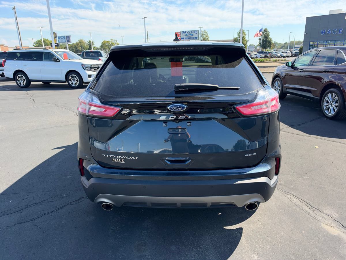 Used 2024 Ford Edge Titanium w/ Equipment Group 301A AWD/4WD image 5