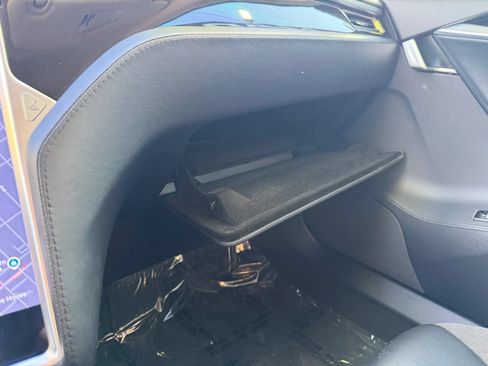 Used 2013 Tesla Model S RWD image 18