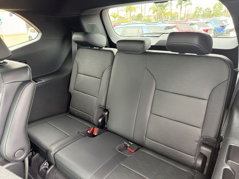 New 2026 Buick Enclave Sport Touring w/ Power Package FWD image 9
