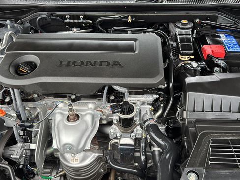 Used 2025 Honda Civic Sport image 28