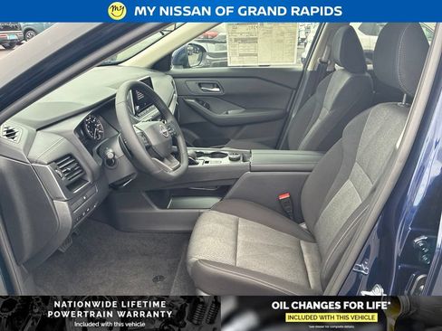 New 2026 Nissan Rogue SV w/ Cold Weather Package AWD/4WD image 13