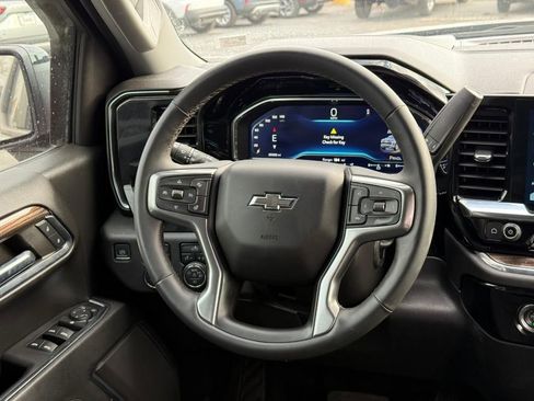 Used 2023 Chevrolet Silverado 1500 RST image 11