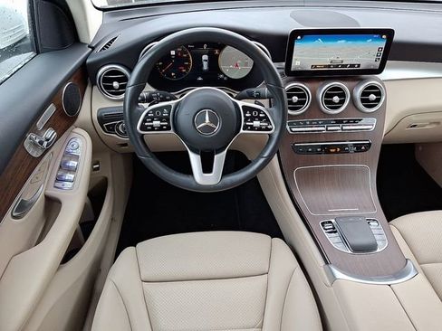 Used 2022 Mercedes-Benz GLC 300 4MATIC image 12