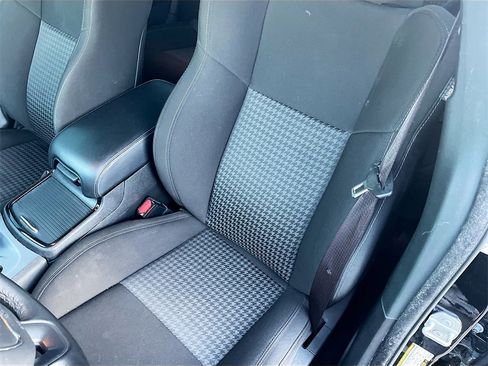 Used 2021 Dodge Charger R/T w/ Blacktop Package image 20