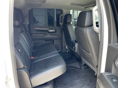 Used 2023 GMC Sierra 1500 SLT w/ SLT Convenience Package AWD/4WD image 40