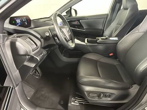Used 2023 Subaru Solterra AWD image 11