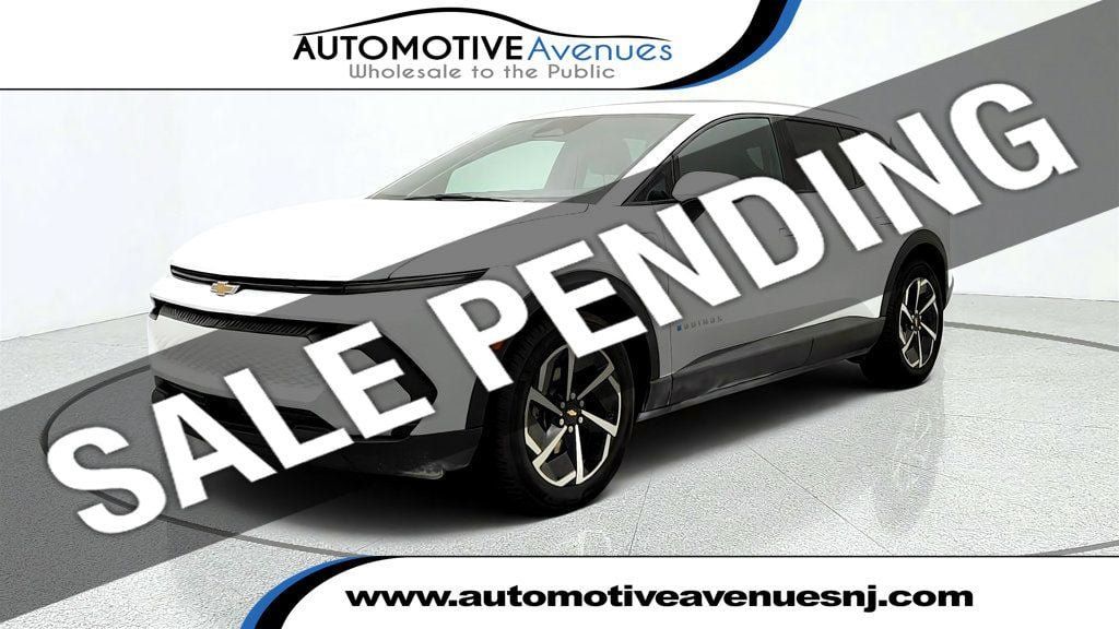 Used 2025 Chevrolet Equinox EV LT FWD image 1