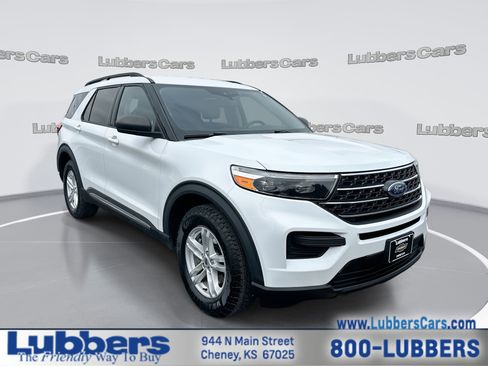Used 2021 Ford Explorer XLT AWD/4WD image 1