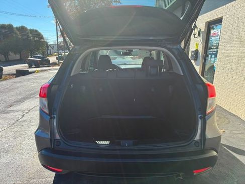 Used 2022 Honda HR-V EX image 29