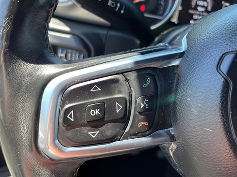 Used 2018 Jeep Wrangler Unlimited Sahara w/ Cold Weather Group AWD/4WD image 22