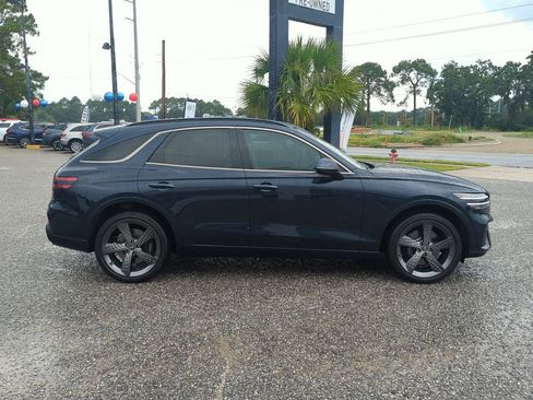 Used 2023 Genesis GV70 3.5T Sport w/ Sport Prestige Package AWD/4WD image 8
