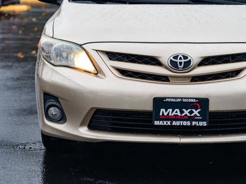 Used 2012 Toyota Corolla LE image 5