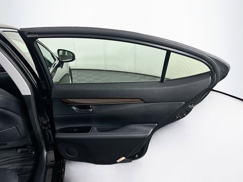 Used 2017 Lexus ES 350 w/ Premium Package image 28