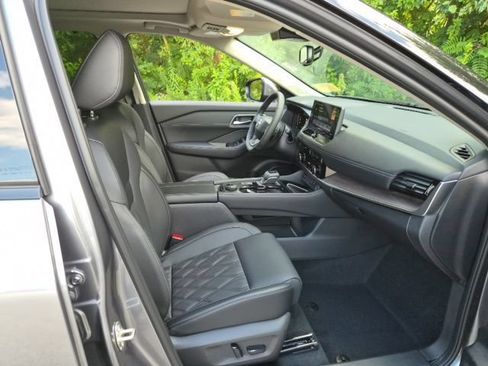 New 2026 Nissan Rogue Platinum AWD/4WD image 12