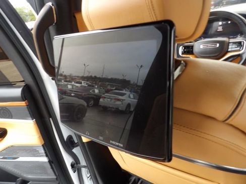 Used 2022 Jeep Grand Wagoneer Series III w/ Rear Seat Video Group 1 image 26