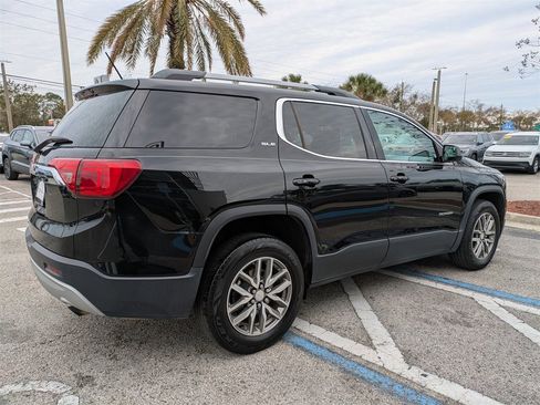 Used 2018 GMC Acadia SLE image 6