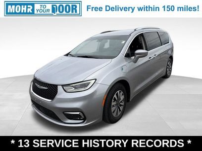 Used 2021 Chrysler Pacifica Touring-L