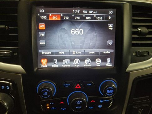 Used 2017 RAM 1500 Big Horn AWD/4WD image 25