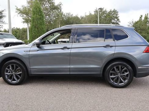 Certified 2023 Volkswagen Tiguan SE FWD image 5