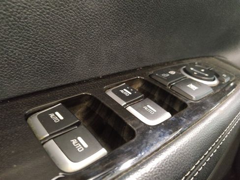 Used 2020 Kia Sorento LX FWD image 27