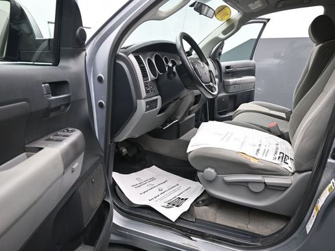 Used 2011 Toyota Tundra 4x4 Double Cab image 17