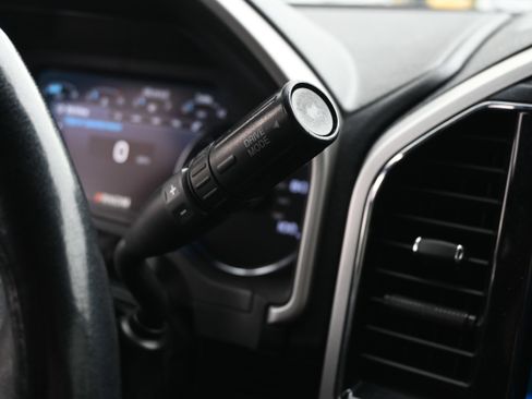 Used 2022 Ford F250 Lariat w/ Lariat Ultimate Package image 10