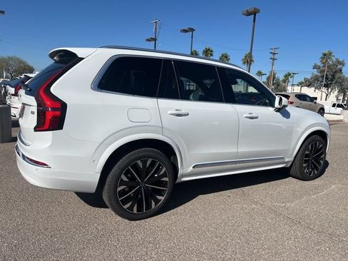 New 2026 Volvo XC90 B6 Plus w/ Protection Package Premier AWD/4WD image 4