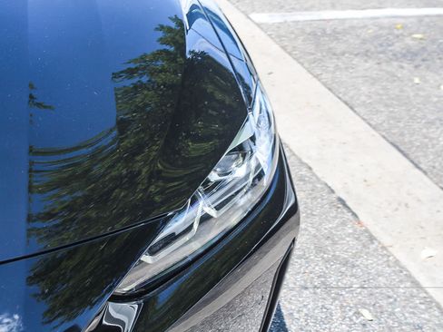 Used 2023 BMW i4 eDrive35 RWD image 9