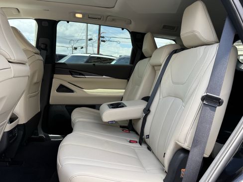 Certified 2025 INFINITI QX60 Sensory w/ Vision Package AWD/4WD image 17