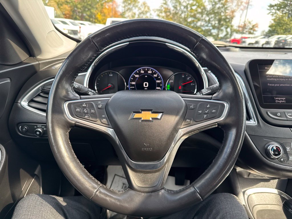 Used 2019 Chevrolet Malibu Hybrid w/ Leather Package FWD image 22