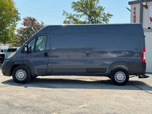 Used 2018 RAM ProMaster 2500 FWD image 3