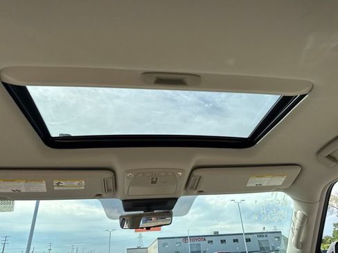 Used 2023 Nissan Armada Platinum w/ Captain's Chairs Package AWD/4WD image 22