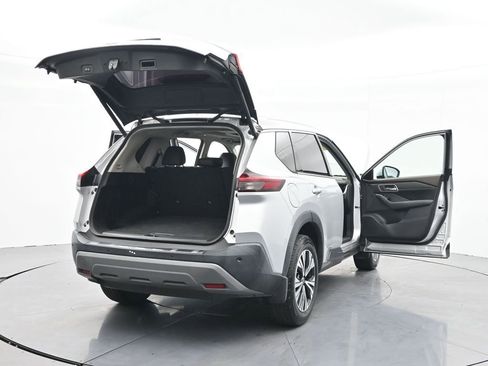 Used 2021 Nissan Rogue SV w/ Premium Package image 39