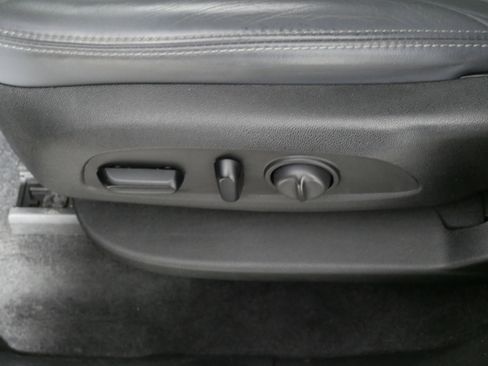 Used 2020 Buick Enclave Essence image 20