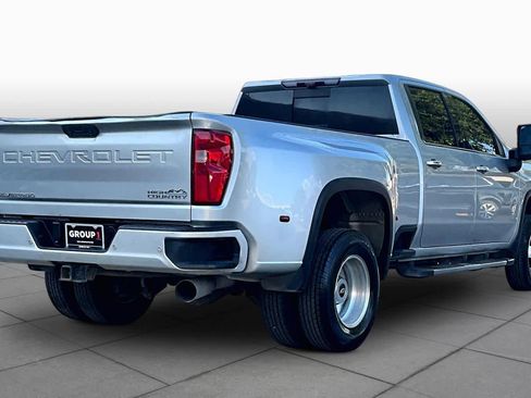 Used 2022 Chevrolet Silverado 3500 High Country w/ Technology Package AWD/4WD image 13