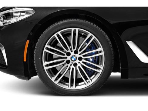 Used 2020 BMW M550i xDrive AWD/4WD image 14